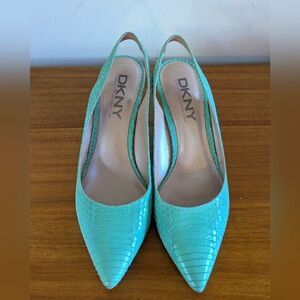 DKNY Coastal Beach Mermaid Tropical Chic Leather Snakeskin Textured Slingbacks 6